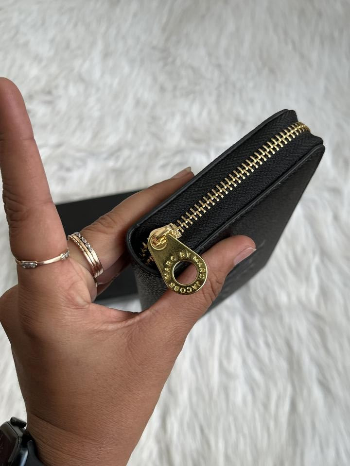Marc_Jacob_Black_Long_Zippy_Wallet_With_OriginalBox