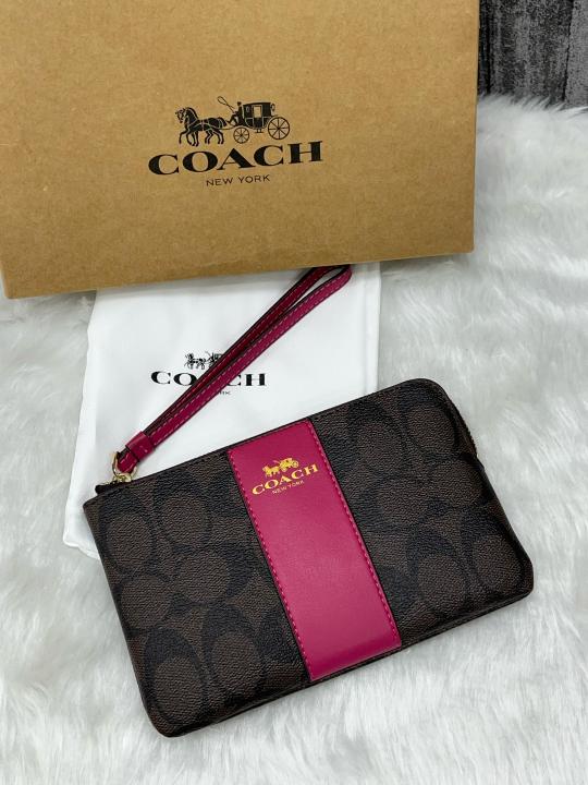 Coacch W3 Corner Zip Wristlet Signature With OriginalBox DustCover