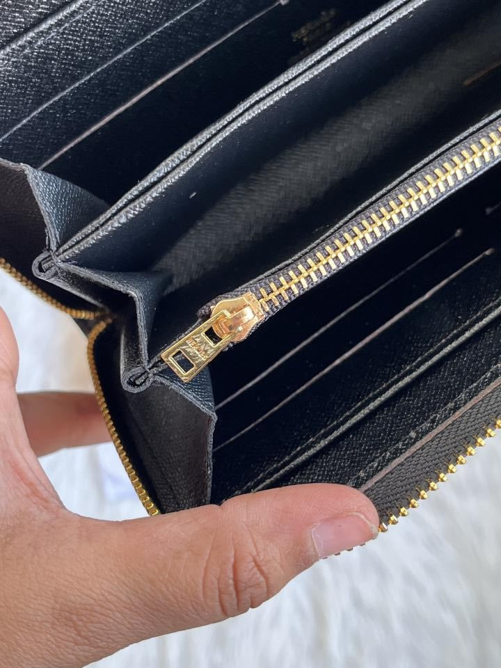 Hermes_125_Zippy_Wallet_With_OriginalBox