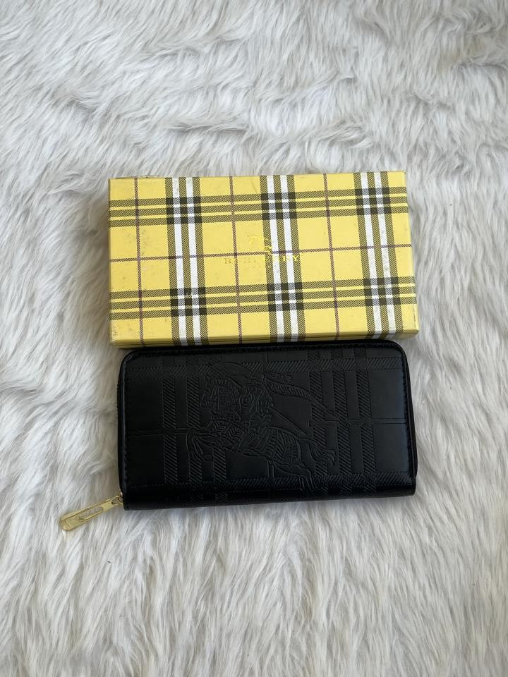 Burberry_139_Zippy_Wallet_With_OriginalBox