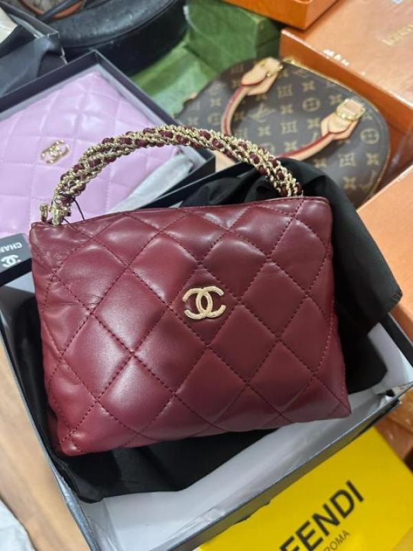 Chanel-Inspired Cavior Quilted Crossbody Bag Gold Chain With Box And Dust Bag (Maroon)