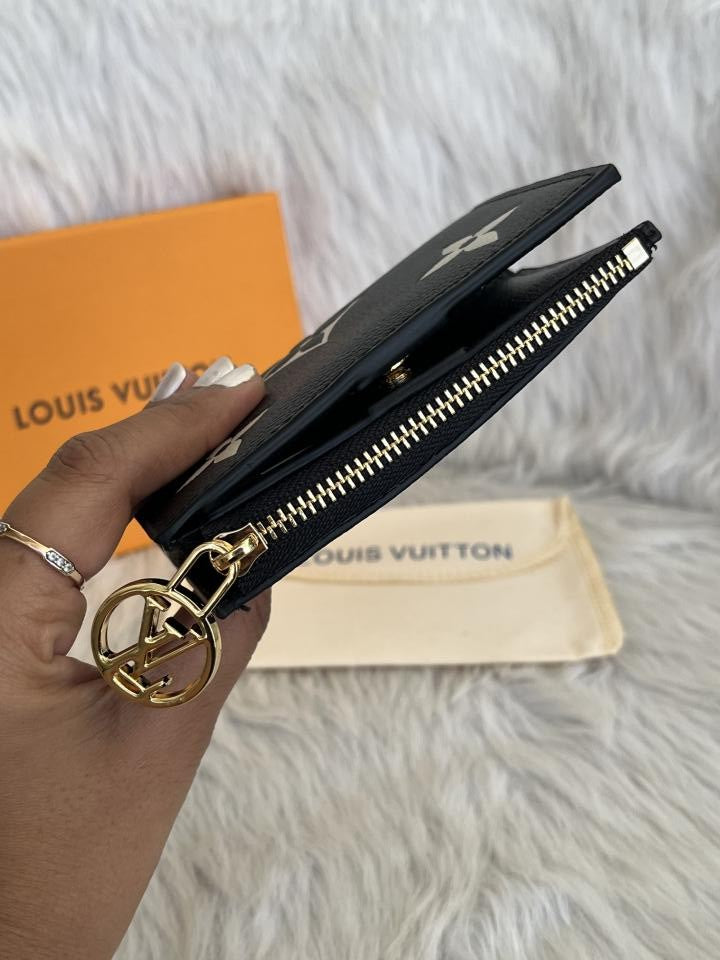 Louiis_Vuitton_Lisa_B-W_Flap_Wallet_With_OriginalBox_DustCover_Booklet_Highend