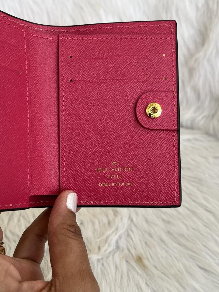 Louis_Vuitton_Lisa_Inside-Pink_Flap_Wallet_With_OriginalBox_DustCover_Booklet_Highend