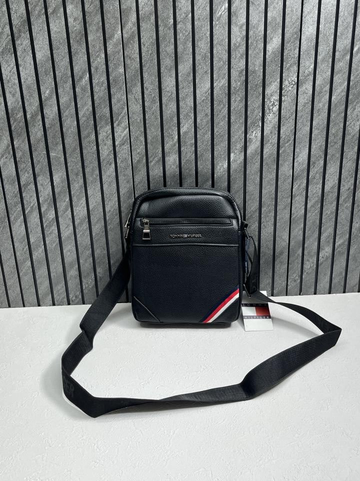 Tommyy_Hilfiger_03_Mens_Crossbody_Bag