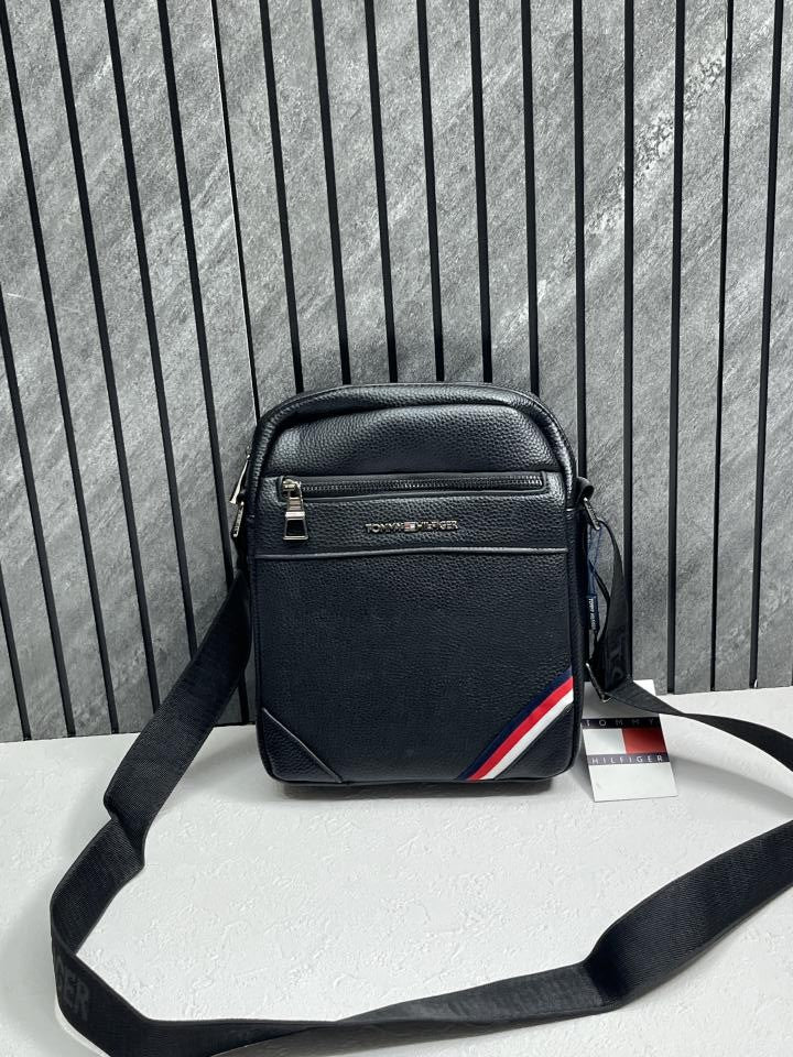 Tommyy_Hilfiger_03_Mens_Crossbody_Bag