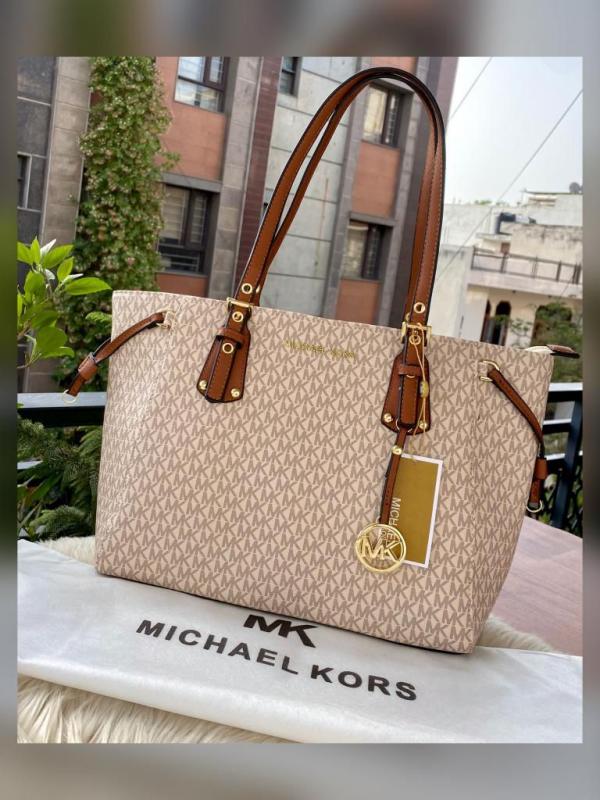 MK-Inspired Voyager Tote Bag (Biege-Brown)
