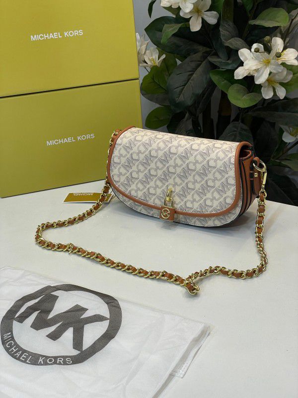 MK-Inspired Mila Shoulder Bag With Box (Biege)