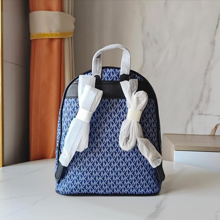 Michael_Kors_908_CB_SignatureEdition_Medium_Backpack_With_CarryBag_DustCover