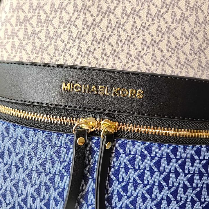 Michael_Kors_908_CB_SignatureEdition_Medium_Backpack_With_CarryBag_DustCover