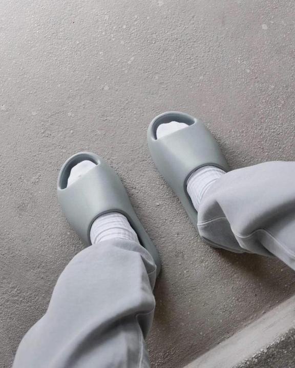 Adidass Yeezy Salt Slides For Women With Original Box