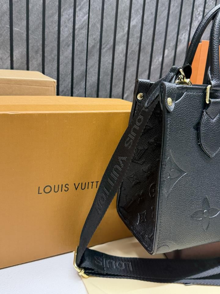 Louiss Vuitton CB OnTheGo Pochette PM With Original DoubleBox DustCover CarryBag