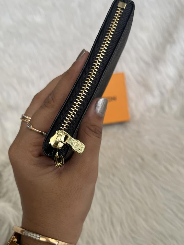 Louiis Vuitton LV-1 Mini Coin Pouch Keychain With Original Box