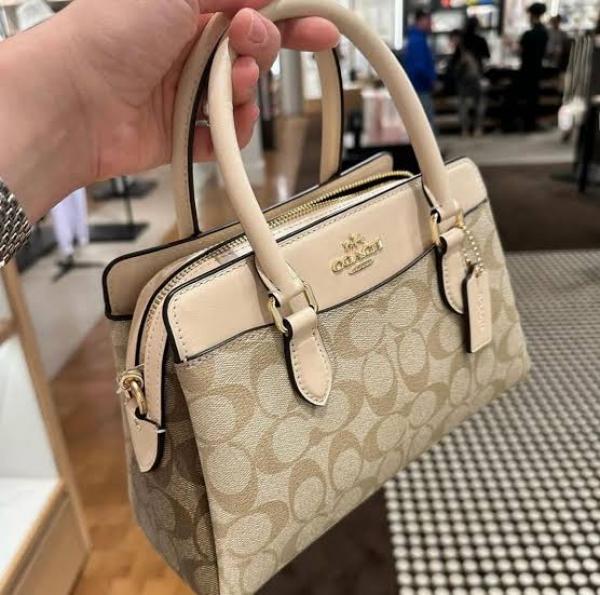 Coaach_darcie carryall in signature bag with box premium quality