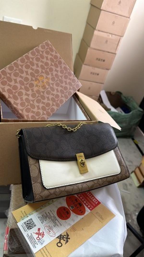 Cooach_clane crossbody signature canvas bag with double box