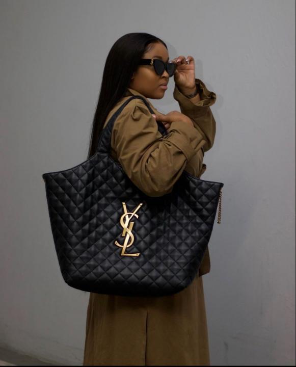 Ysl Icare Maxi Tote in SuperHighend Leather With Original DustCover & Wallet