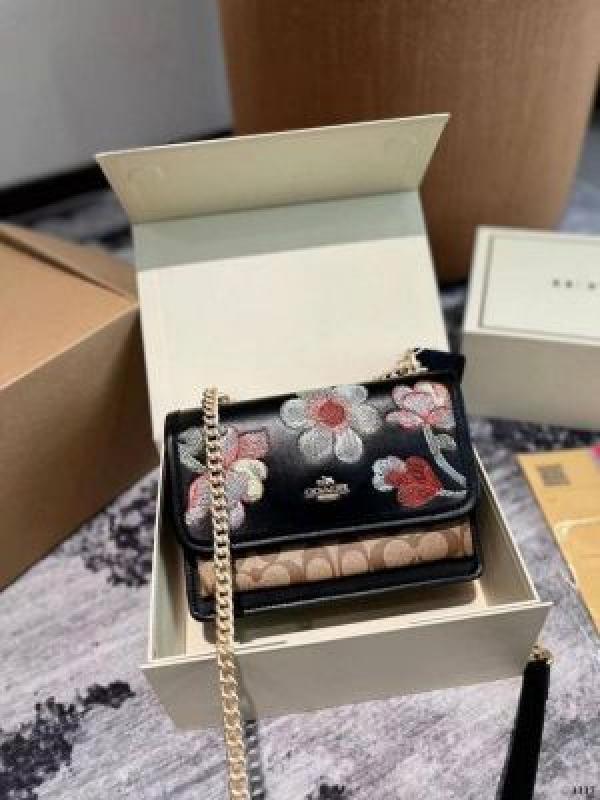 Coaach_CB Klare Studded Premium Highend With Box Packing