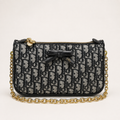 D-Inspired Oblique Jacquard Bow Chain Crossbody Bag (Black)