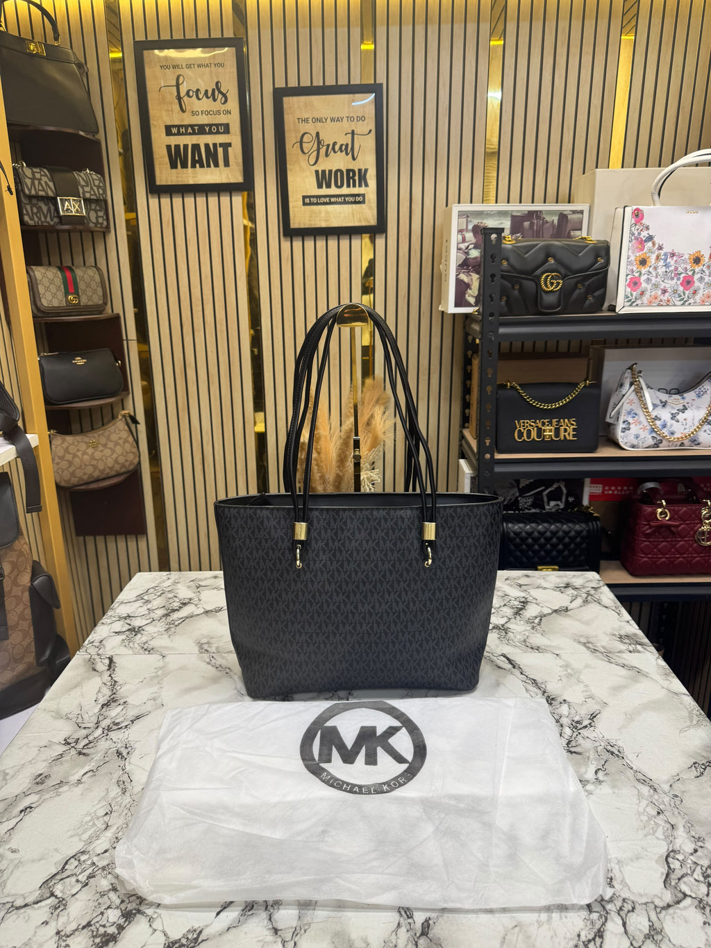 MK-Inspired Jet Set Travel Large Logo Tote Bag With Dust Bag (Black)