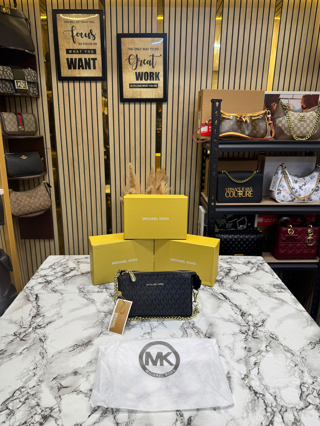 MK-inspired Jet Set Leather Pouchette With Box And Dust Bag (Black)