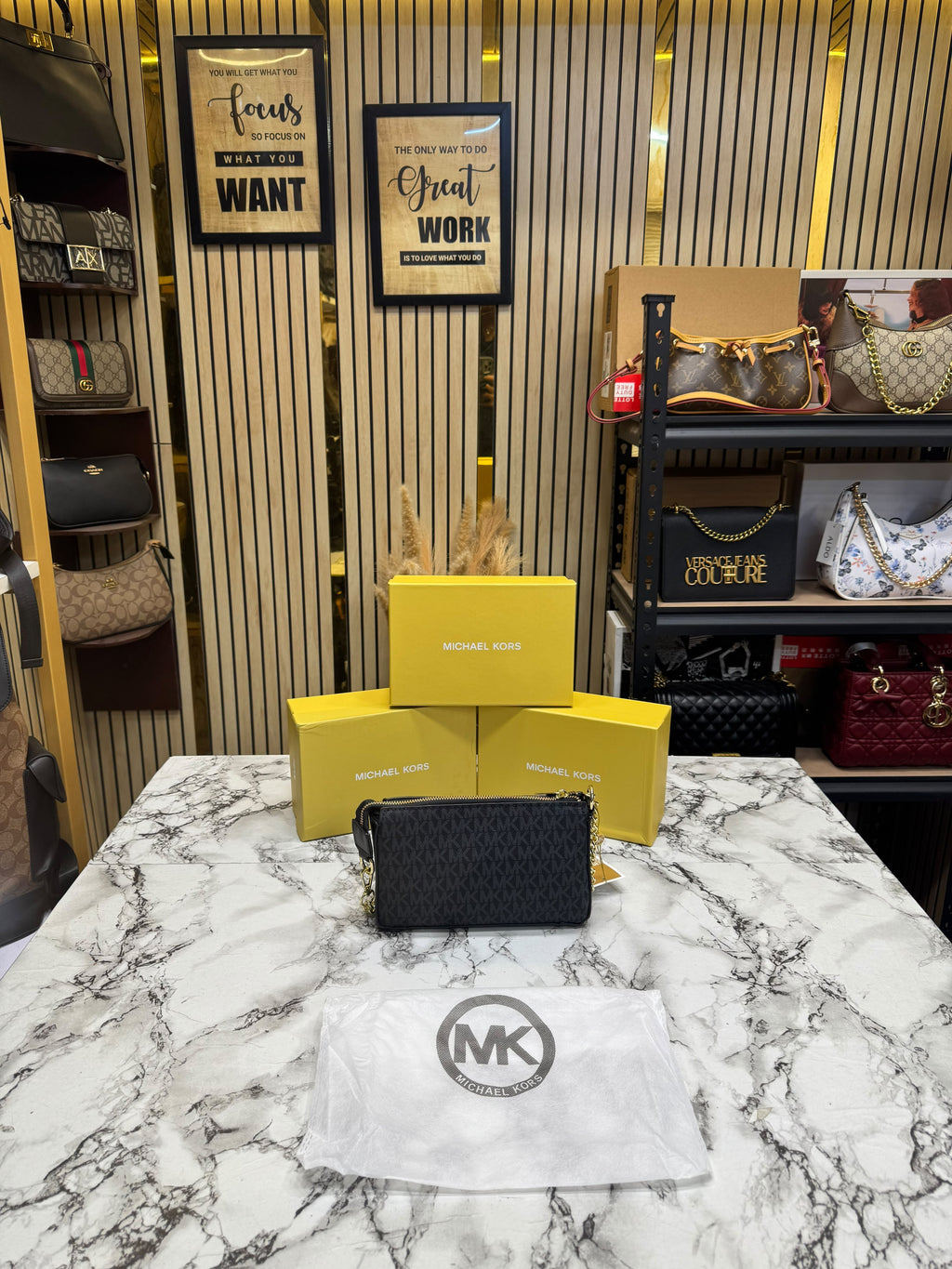 MK-inspired Jet Set Leather Pouchette With Box And Dust Bag (Black)